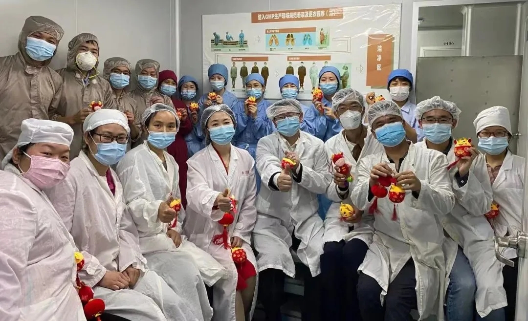 送福到岗，，，，情暖一线！